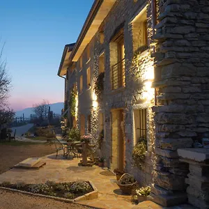 Casaborgomarche Farm stay